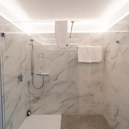 호텔 스포츠호텔 이글스 4*